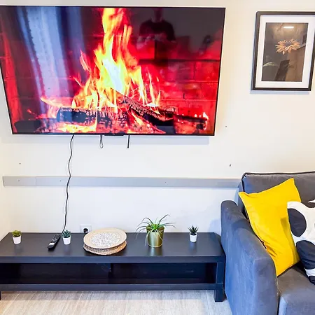 아파트 Studio Apartments 료렛 드 마르