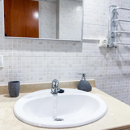 Studio Apartments *