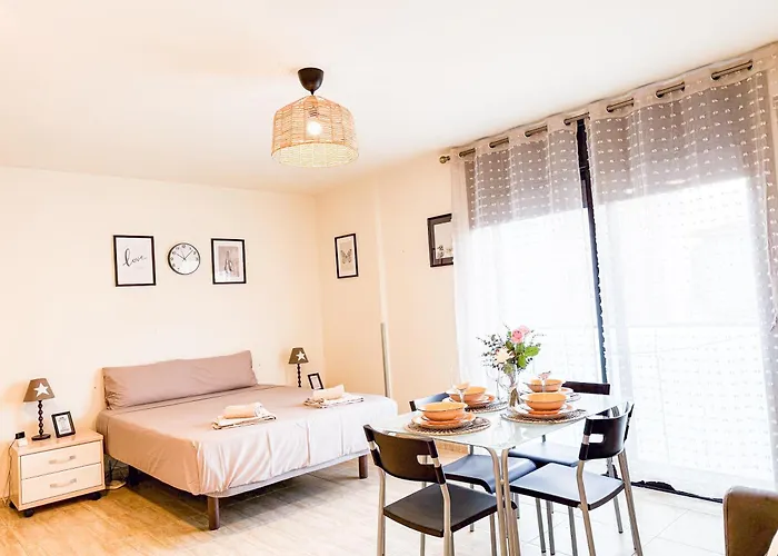 Appartement Studio Apartments *