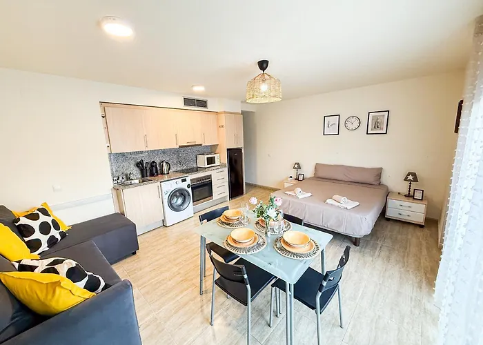 Appartement Studio Apartments *